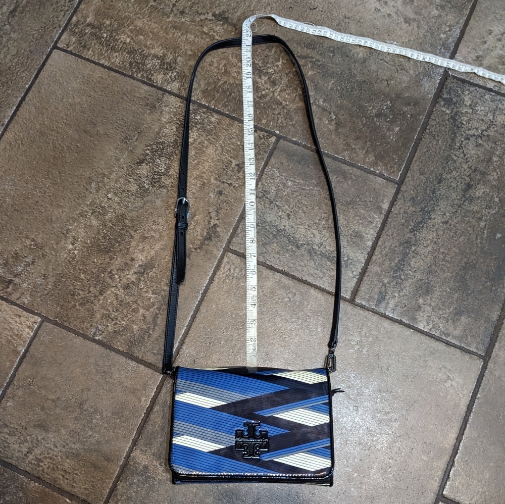 Tory Burch Britten Printed Patent Leather Combo Crossbody/Clutch Blue - Picture 11 of 15